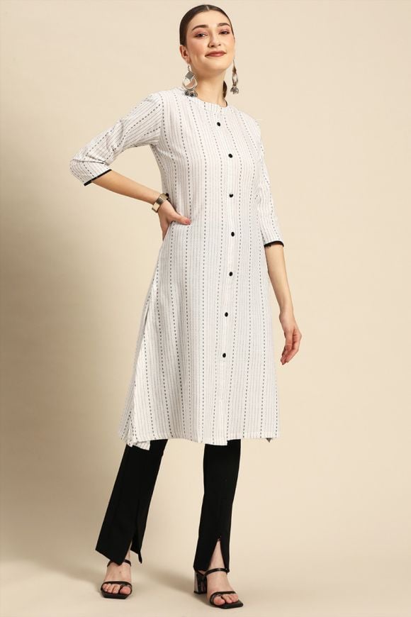 Women's Pure Cotton Fabric Kurti With Chikankari Plazo at Rs 1500.00 |  Chikan Kurtis | ID: 26123422312